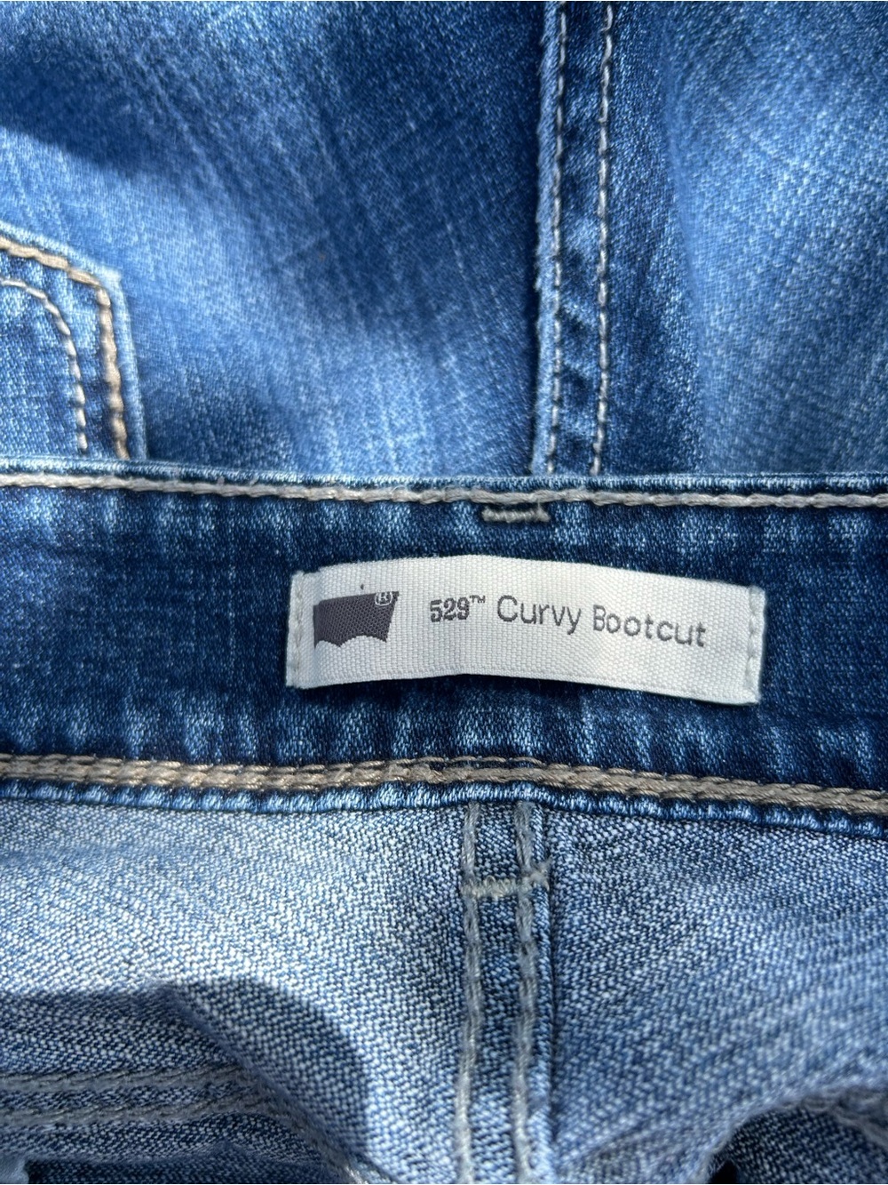 Levi's 529 Curvy Bootcut Jeans — Medium Blue
